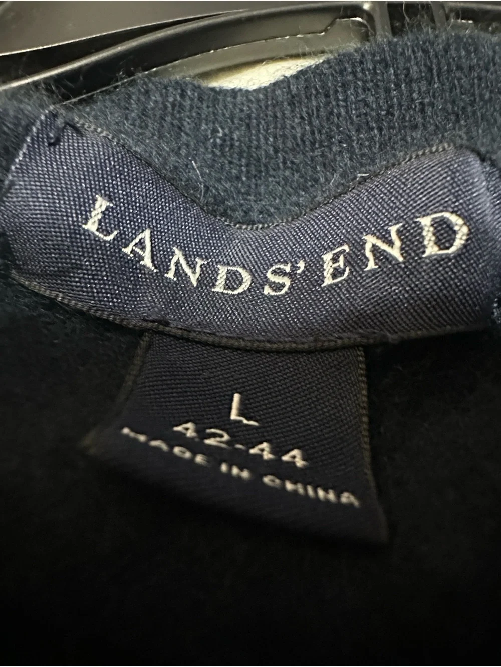 Lands' End Men's Navy V neck  Sweater - blue Solid color 100% cashmere